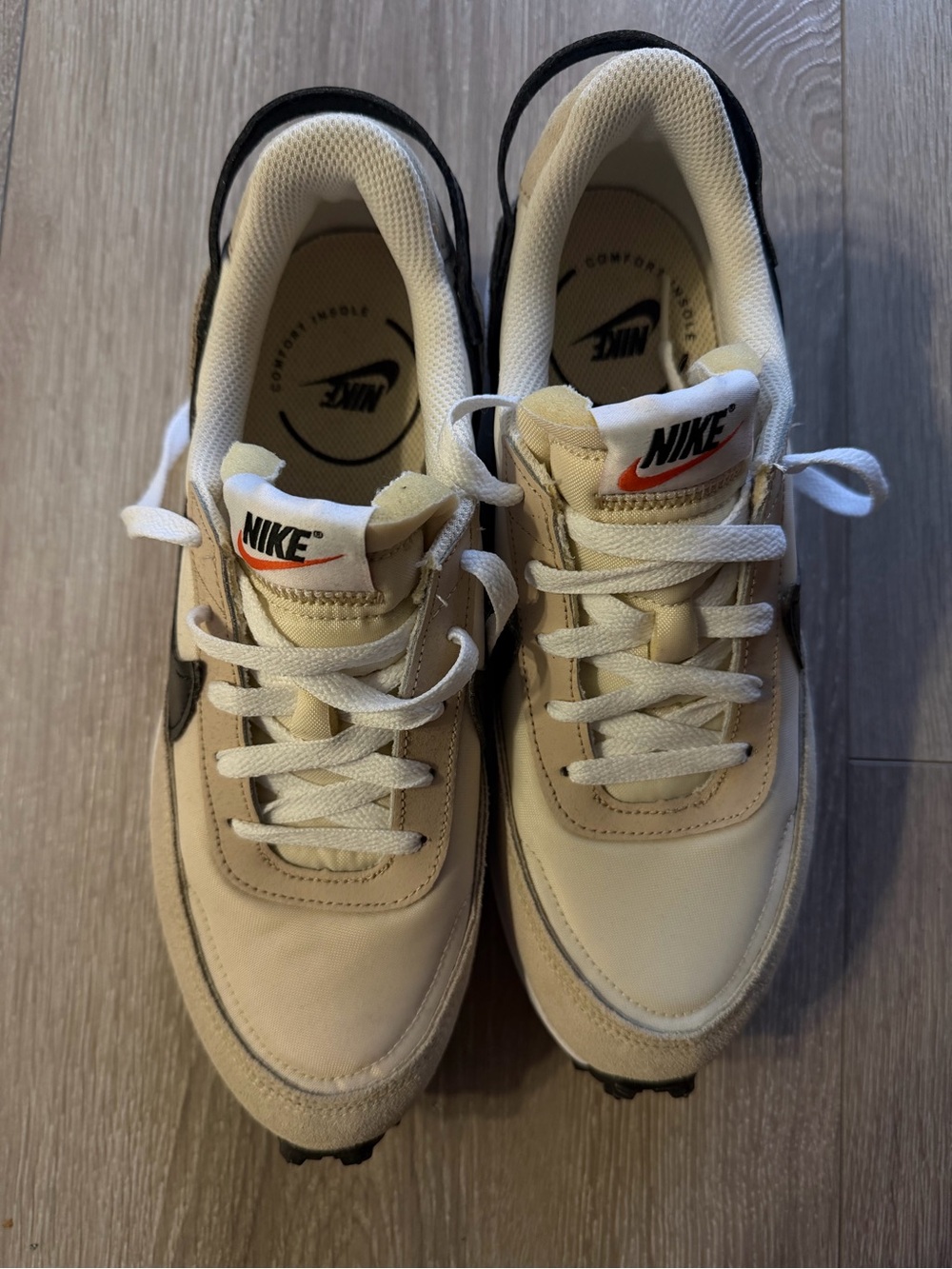 Nike Women’s Waffle Debut Beige & Black Casual Sneakers size 8.5 - Picture 4 of 4